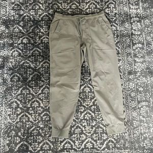 Lululemon ABC Jogger XL Sage Green
